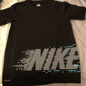 Dri fit Nike SB tee.